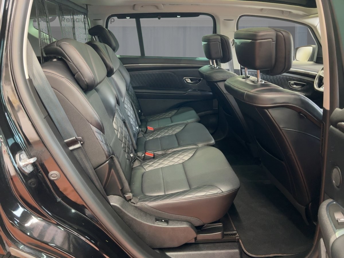 2.0 dCi 190 Initiale Paris 9